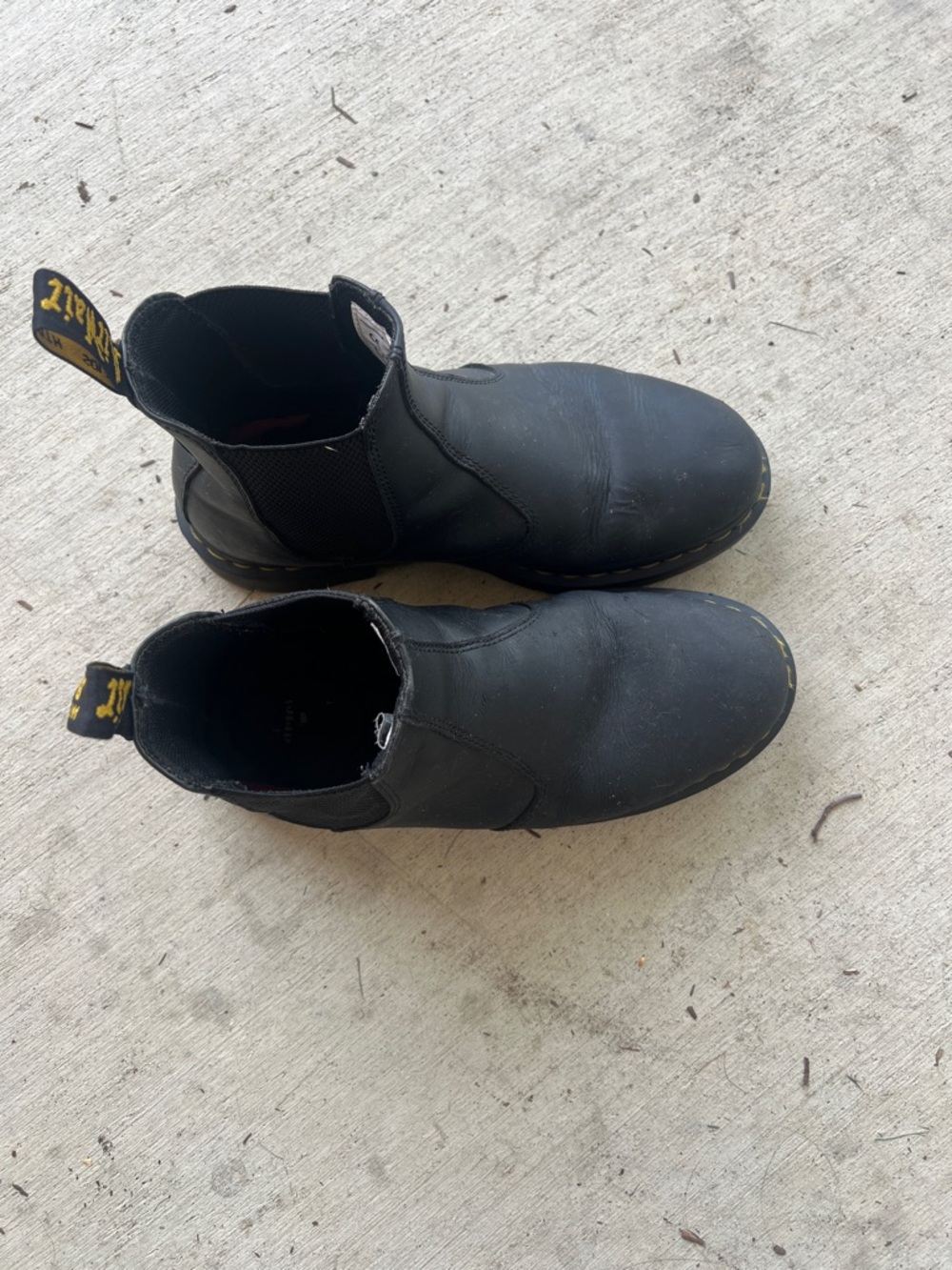 Dr. Martens Black — Industrial Full Grain